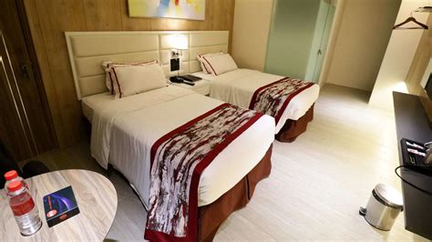 red hotel cubao|red hotel room.
